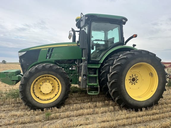 2014 John Deere 7290R Equipment Image0
