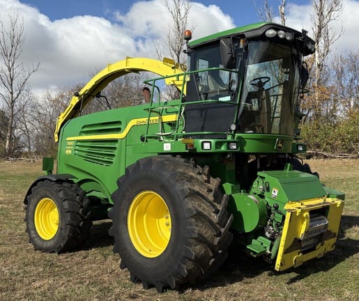 2014 John Deere 7580 Equipment Image0