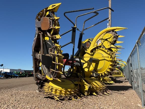 Image of John Deere 770 Primary image