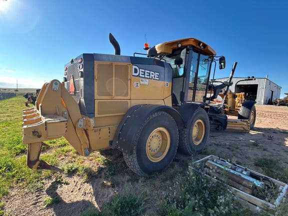 Image of John Deere 772G equipment image 3