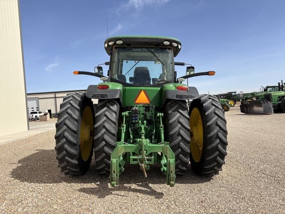 Image of John Deere 8245R equipment image 3