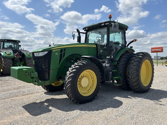 2014 John Deere 8245R Equipment Image0