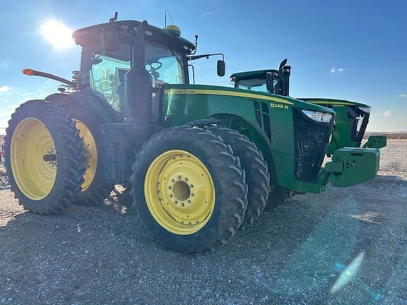 Image of John Deere 8245R equipment image 2