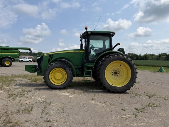175 - 299 HP Tractors image