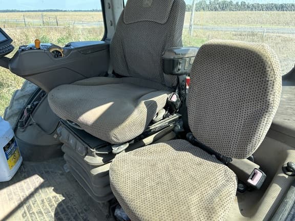 Image of John Deere 8270R Image 1