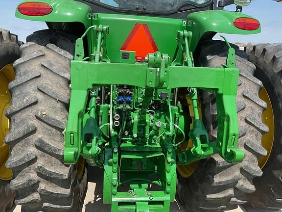 Image of John Deere 8295R equipment image 4