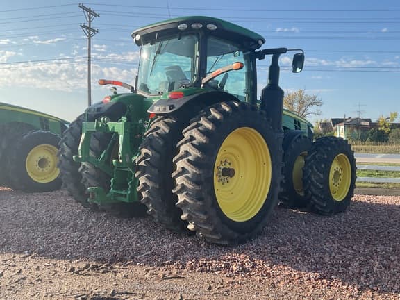 Image of John Deere 8295R equipment image 4