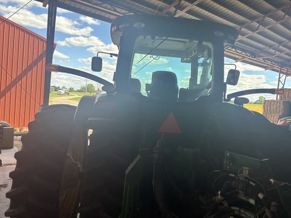 Image of John Deere 8310R equipment image 3