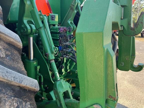 Image of John Deere 8310R equipment image 4