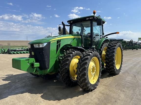 Image of John Deere 8320R Primary image
