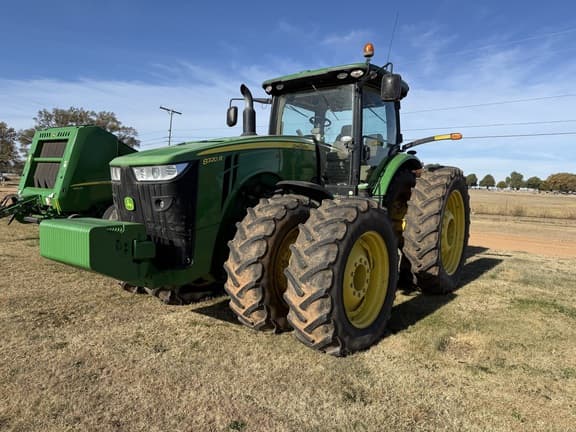 Image of John Deere 8320R equipment image 1