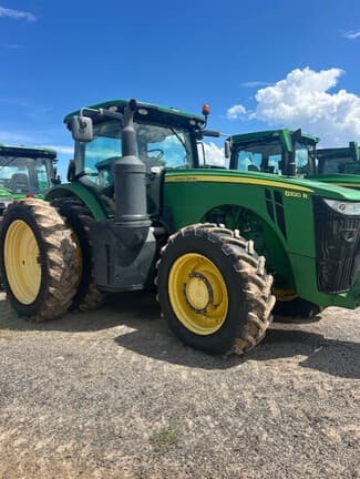 Image of John Deere 8320R Primary image