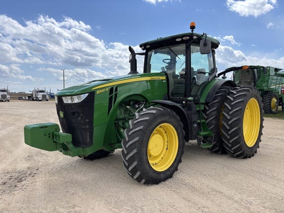 2014 John Deere 8320R Equipment Image0