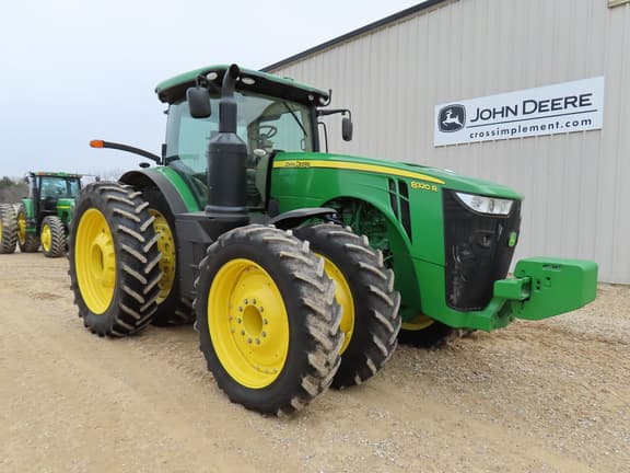Image of John Deere 8320R equipment image 1