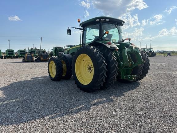 Image of John Deere 8320R equipment image 2