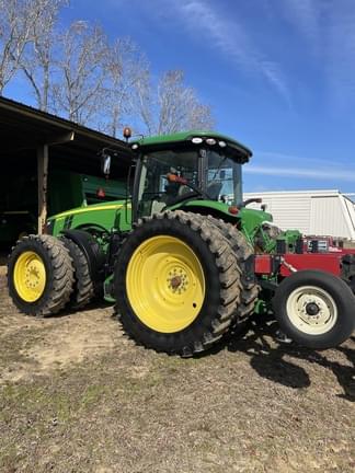 Image of John Deere 8320R equipment image 4