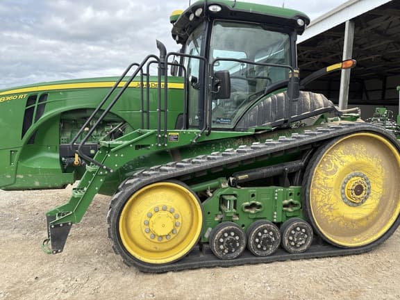 Image of John Deere 8360RT equipment image 2