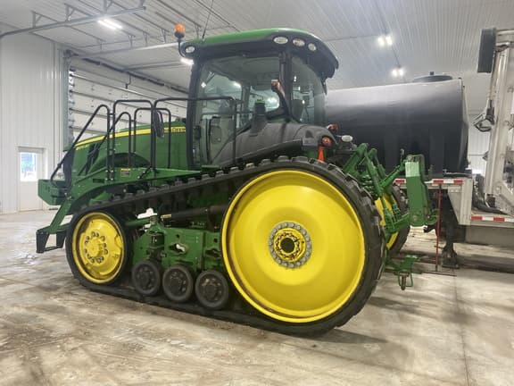 Image of John Deere 8370RT equipment image 4