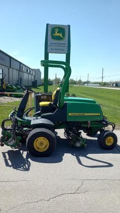 Image of John Deere 8700A equipment image 4