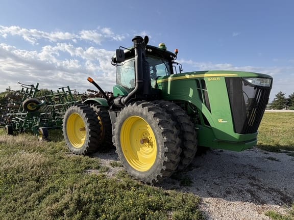 2014 John Deere 9410R Equipment Image0