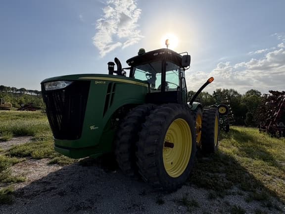 Image of John Deere 9410R equipment image 2