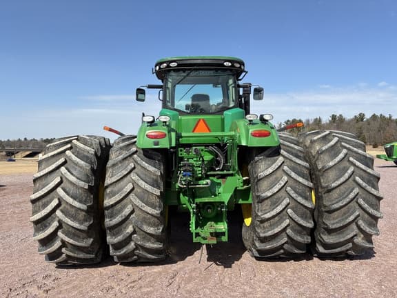 Image of John Deere 9410R equipment image 2