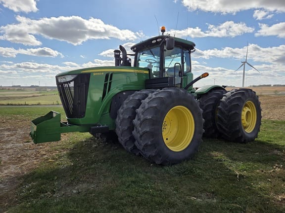 2014 John Deere 9460R Equipment Image0