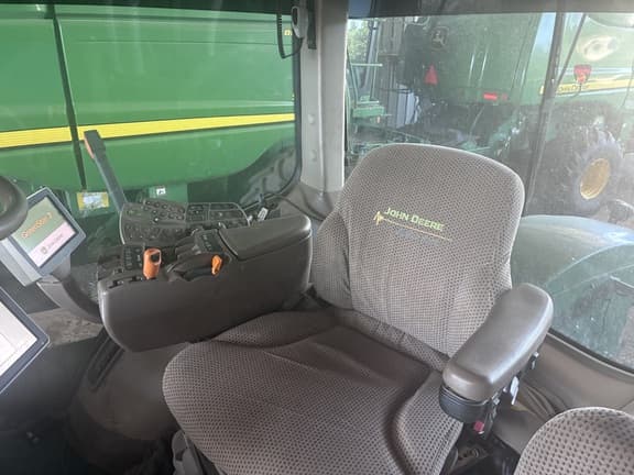 Image of John Deere 9510R equipment image 2