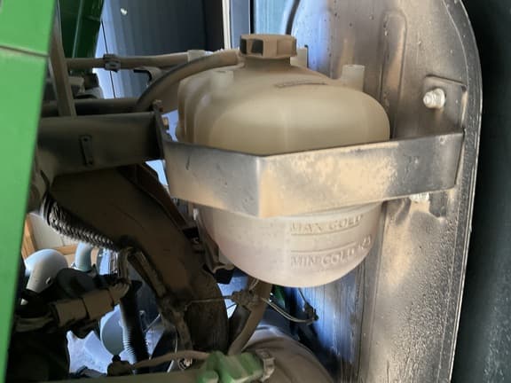 Image of John Deere 9560RT equipment image 4