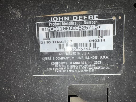 Image of John Deere D110 equipment image 2