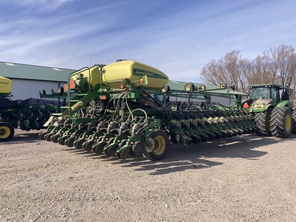 Image of John Deere DB60 equipment image 3