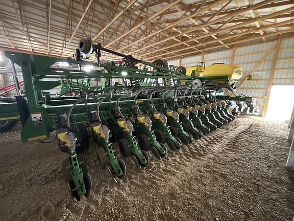 Image of John Deere DB60 equipment image 3
