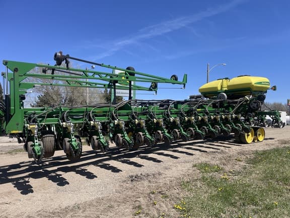 Image of John Deere DB80 equipment image 1