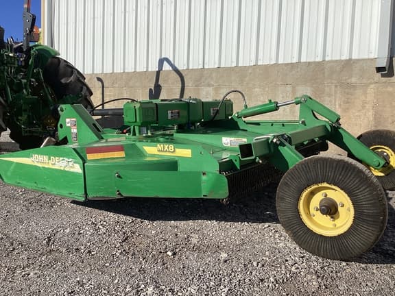 Image of John Deere MX8 equipment image 2