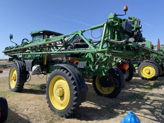 Image of John Deere R4038 equipment image 3