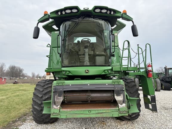 Image of John Deere S650 equipment image 2