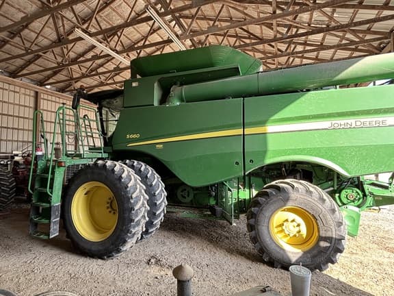 Image of John Deere S660 equipment image 1