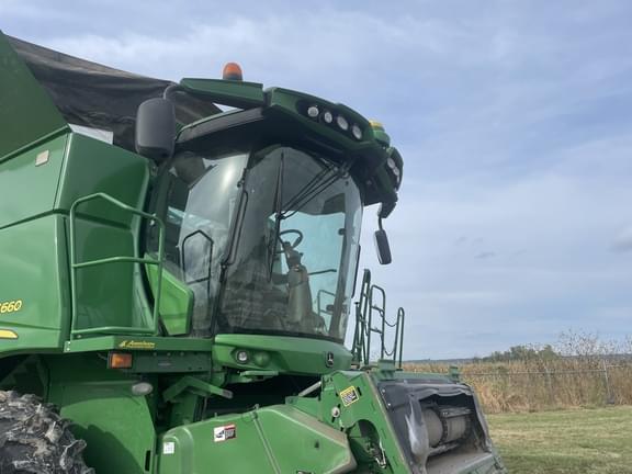 Image of John Deere S660 equipment image 3