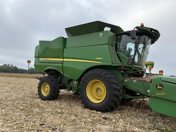 Image of John Deere S660 equipment image 1