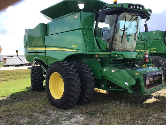 Image of John Deere S660 equipment image 1