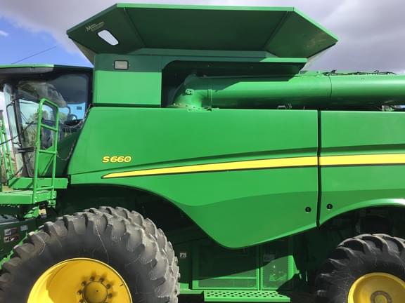 Image of John Deere S660 equipment image 2