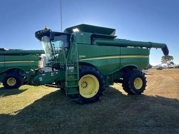 2014 John Deere S660 Equipment Image0