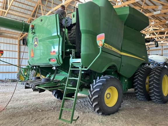 Image of John Deere S670 equipment image 3