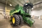 2014 John Deere S670 Equipment Image0