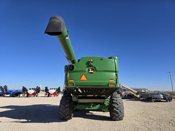 Image of John Deere S670 equipment image 3