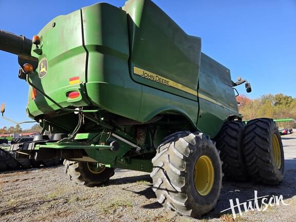 Image of John Deere S690 equipment image 3