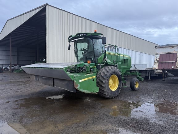 2014 John Deere W235 Equipment Image0