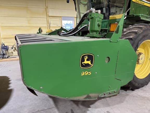 Image of John Deere W235 equipment image 2