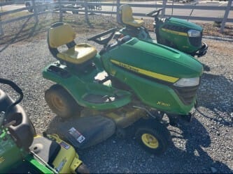 2014 John Deere X300 Equipment Image0