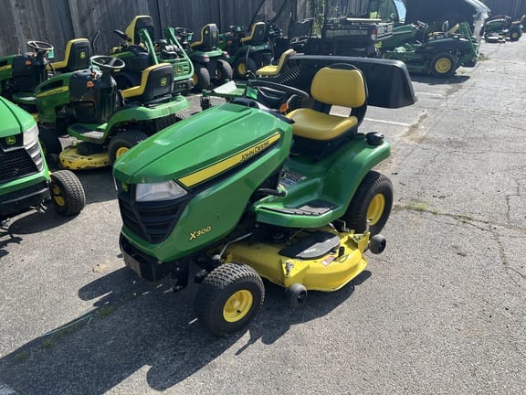 2014 John Deere X300 Equipment Image0